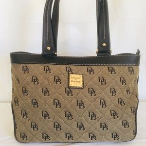 Dooney & Bourke Tote